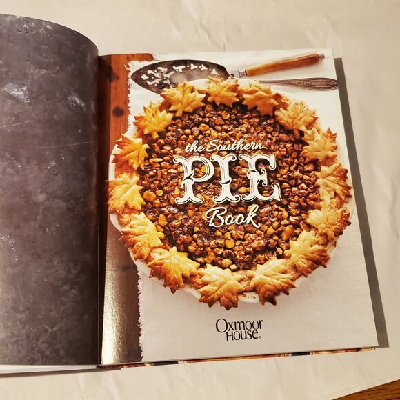 Southern Living "The Southern Pie Book" - Picture 3 of 5